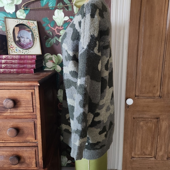 LUCKY BRAND Camo Cardigan Sweater Large - Picture 4 of 11